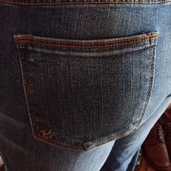 Gently-loved KUT Jeans - Picture 6 of 8